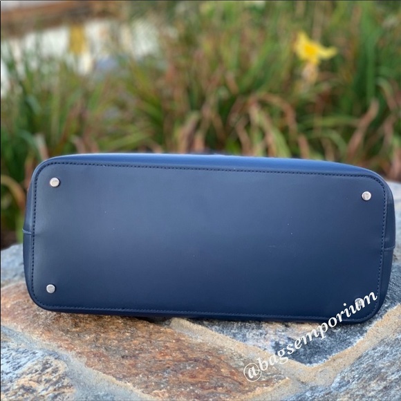 KATE SPADE Large Leather Tote Purse w wristlet - Picture 5 of 8